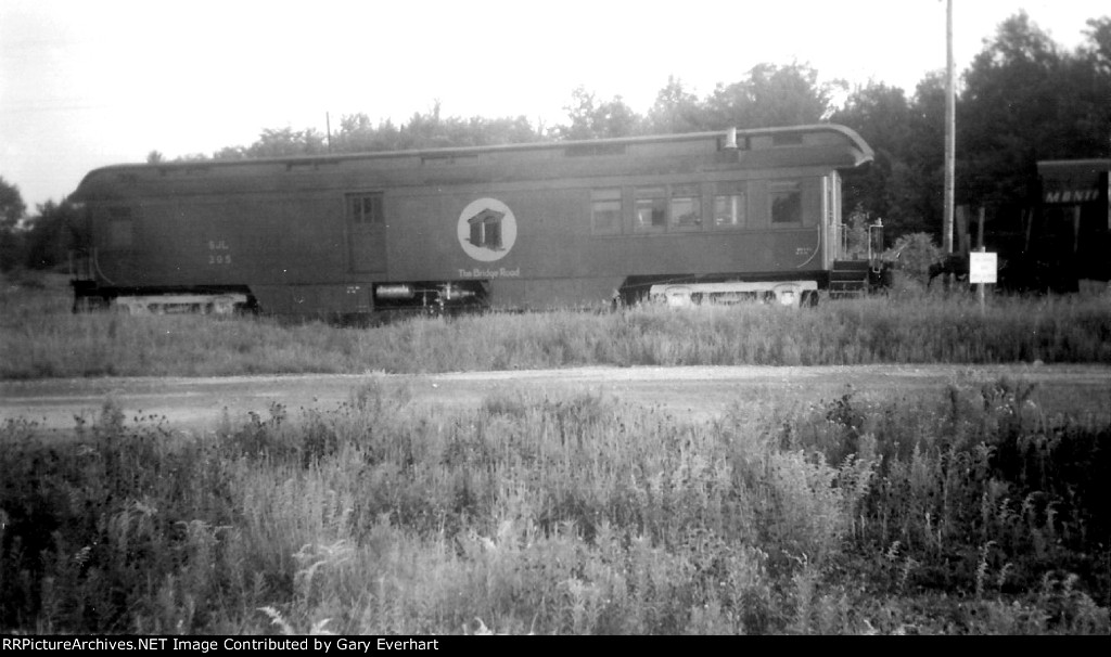 SJL ComboCar #305 - St Johnsbury & Lamoille County RR